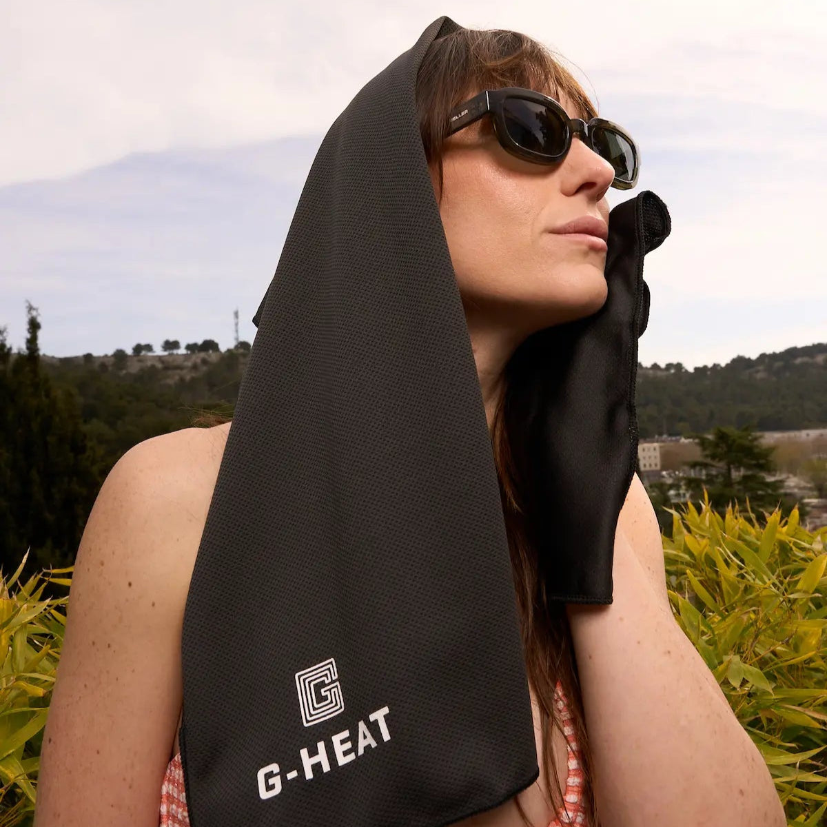 Serviette rafraîchissante noire G-Heat