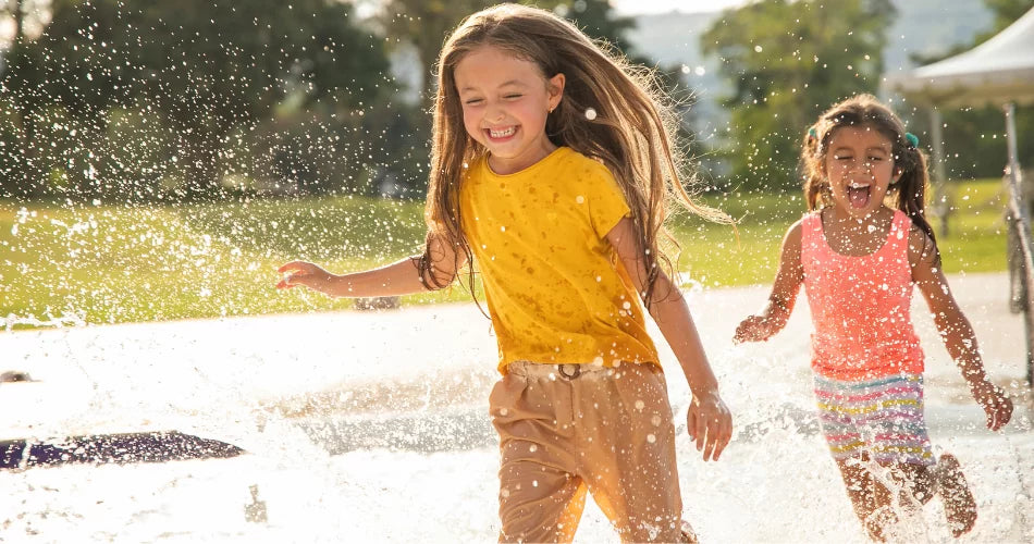 Activités pour enfants en cas de canicule : des idées fraîches pour s’amuser !