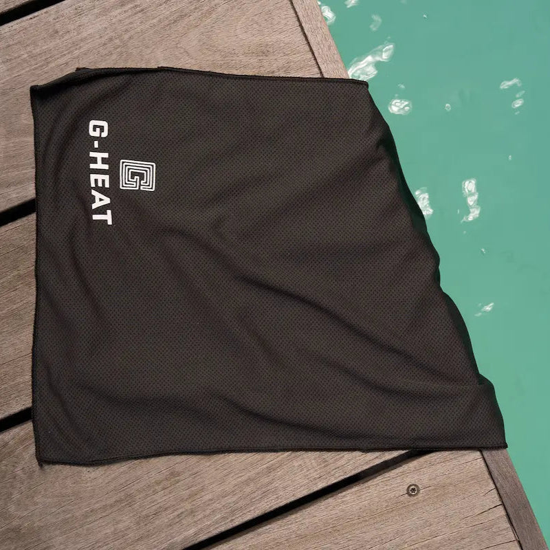 Serviette rafraîchissante noir