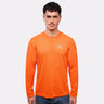 T-shirt rafraîchissant orange homme porté